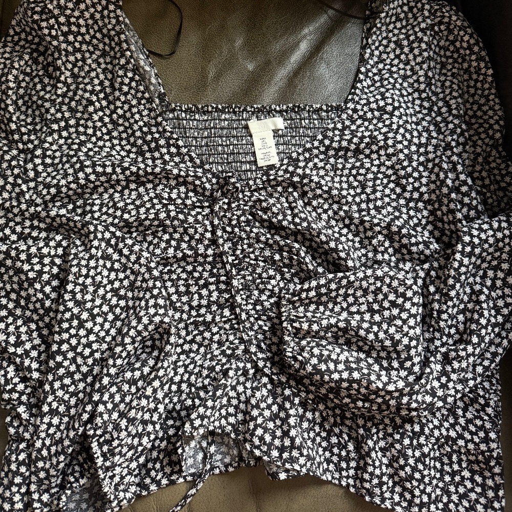 Cropped floral long sleeve